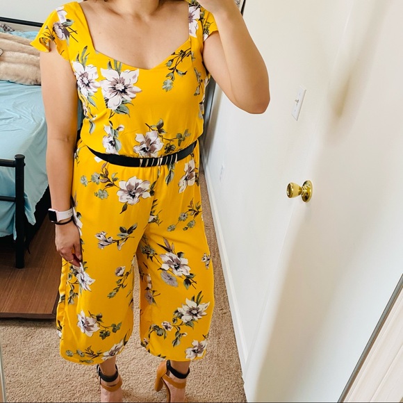 Yellow floral ruffle sleeve jumpsuit - Picture 3 of 9